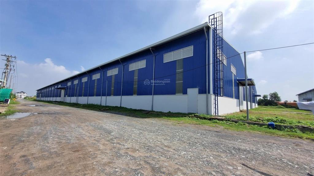 Cho thuê kho kv 19.000m2, kx 5.500m2 quốc lộ 50, cần đước giá từ 70.000đ/m2, pccc tự động