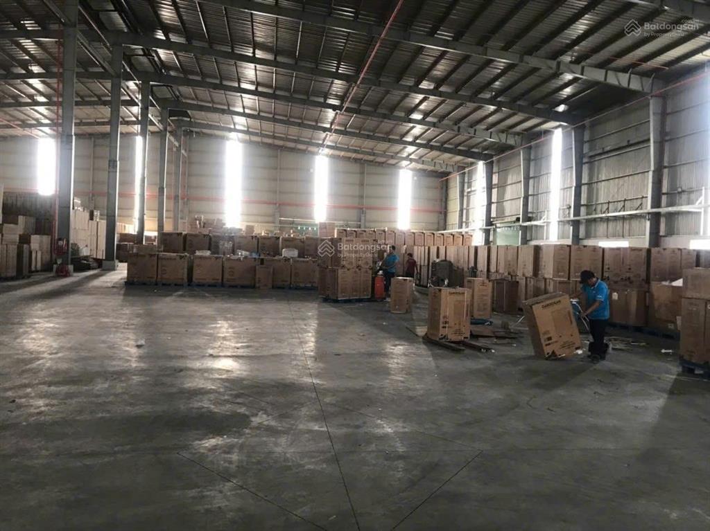 Cho thuê xưởng mới 1.800m2 kcn tân tạo, bình tân 265 triệu/tháng, kv 3.200m2, pccc tự động.