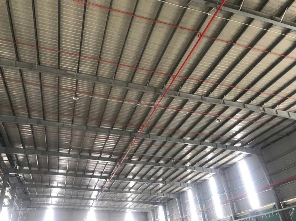 Cho thuê xưởng mới 1.800m2 kcn tân tạo, bình tân 265 triệu/tháng, kv 3.200m2, pccc tự động.