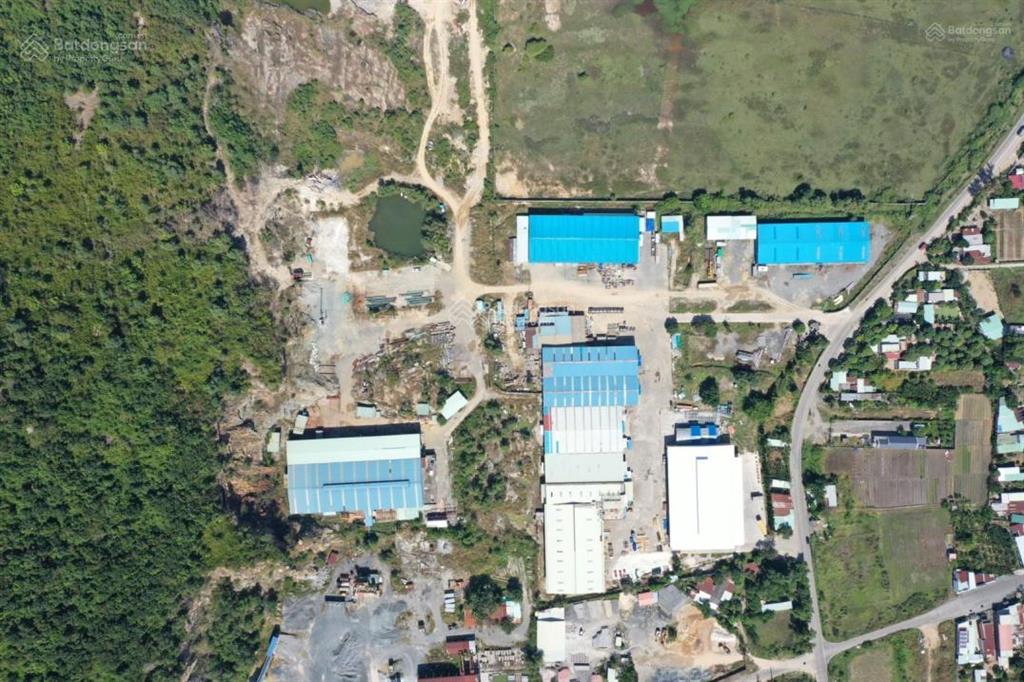 Cho thuê nhà xưởng 6400 m2 trong kv 13.000 m2 cụm công nghiệp thủy hải sản lộc an, bà rịa vũng tàu