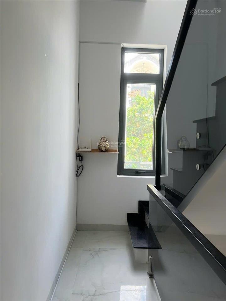 Bán nhà mới toanh 1 trệt 2 lầu, 160m², trung tâm biên hòa gần tòa án biên hòa