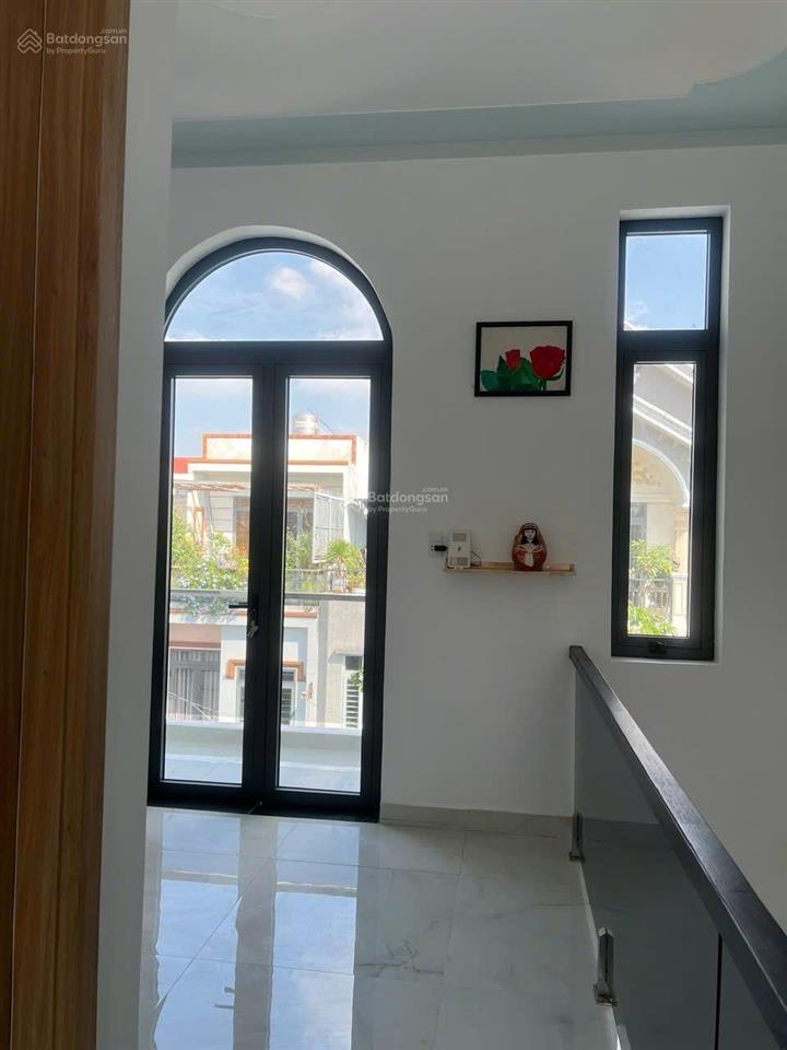 Bán nhà mới toanh 1 trệt 2 lầu, 160m², trung tâm biên hòa gần tòa án biên hòa