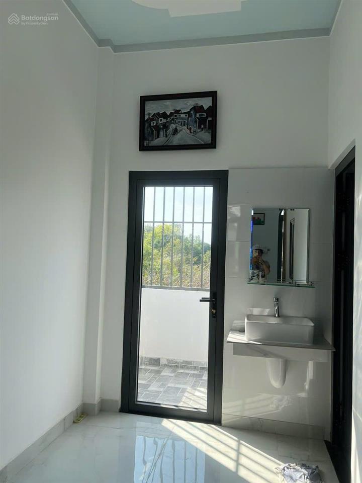 Bán nhà mới toanh 1 trệt 2 lầu, 160m², trung tâm biên hòa gần tòa án biên hòa