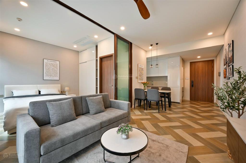 Căn hộ the metropole thủ thiêm giá 13,9 tỷ cầm sổ liền tay.