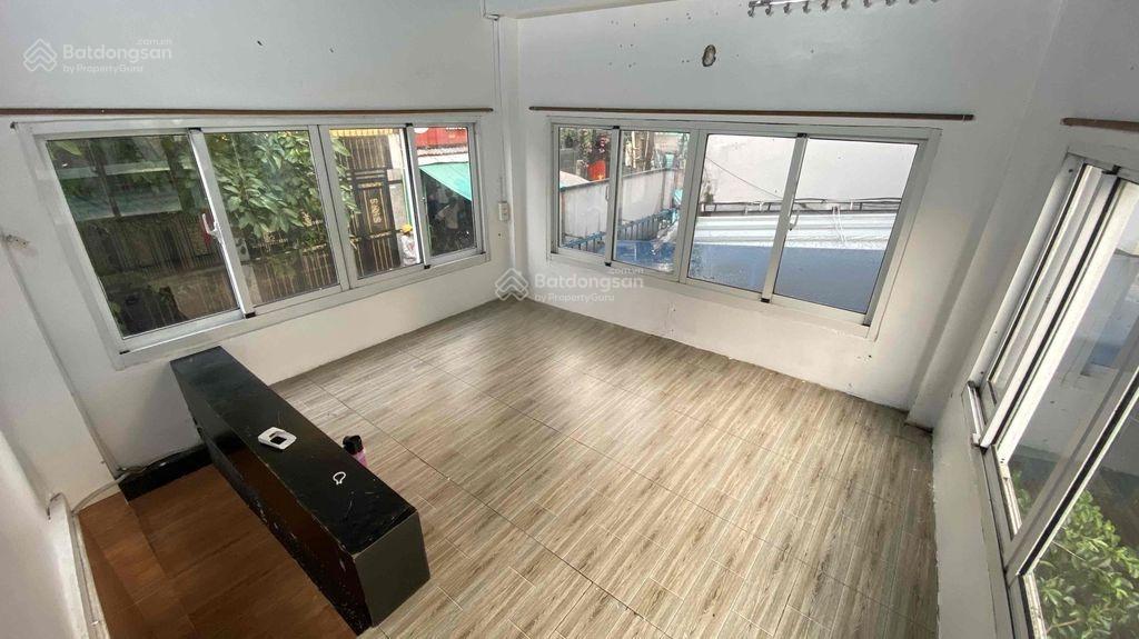 Mặt bằng trệt lửng, riêng biệt như nhà nguyên căn, hẻm 12m 451 tô hiến thành, 7tr