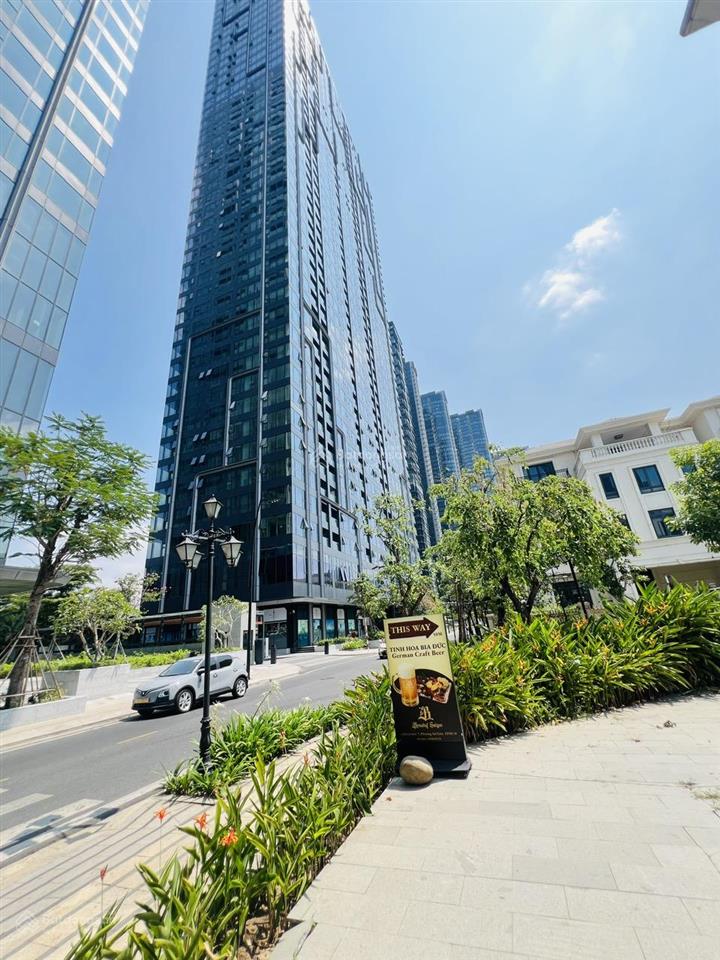 Villa ba son  căn góc đối diện jw marriot  380 tỷ