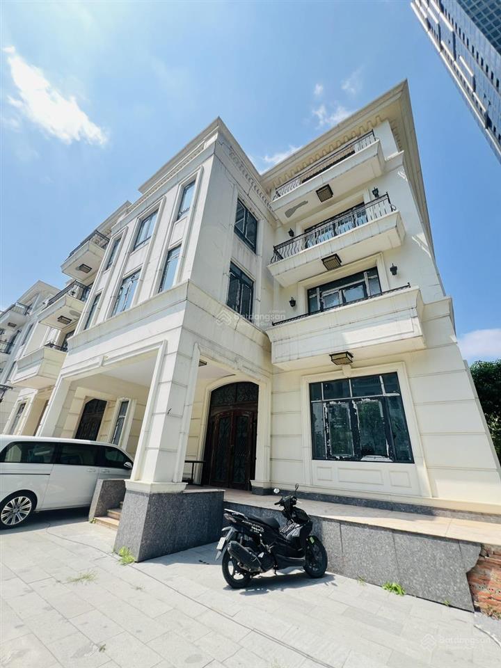 Villa ba son  căn góc đối diện jw marriot  380 tỷ