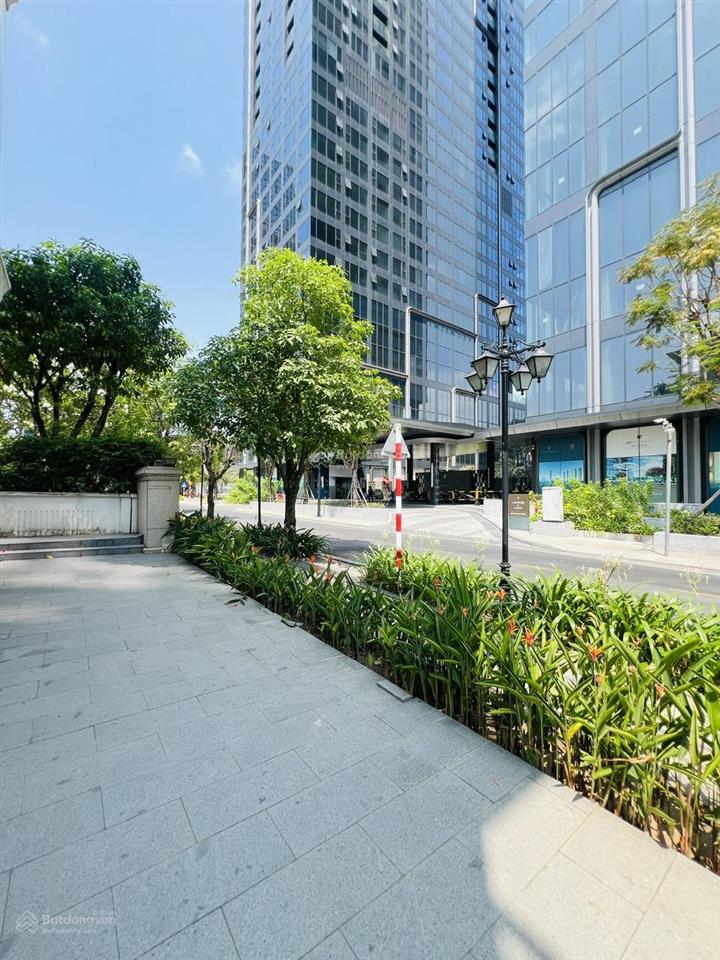 Villa ba son  căn góc đối diện jw marriot  380 tỷ