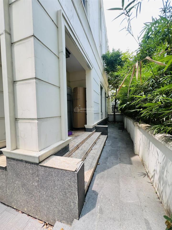 Villa ba son  căn góc đối diện jw marriot  380 tỷ