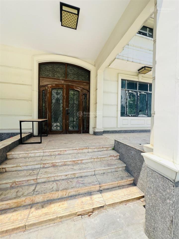 Villa ba son  căn góc đối diện jw marriot  380 tỷ