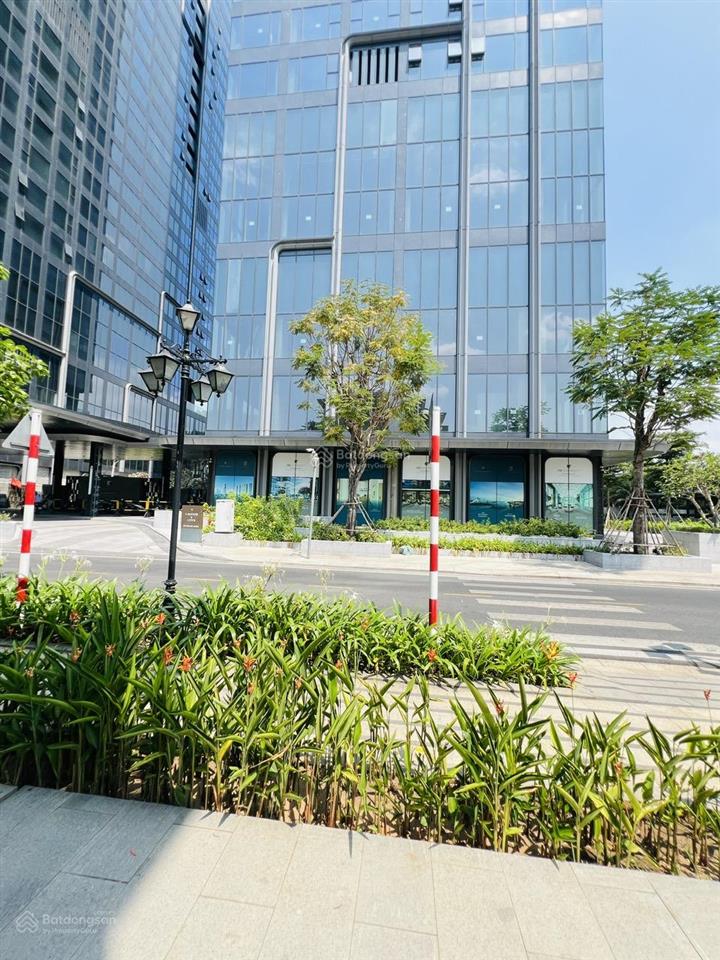 Villa ba son  căn góc đối diện jw marriot  380 tỷ
