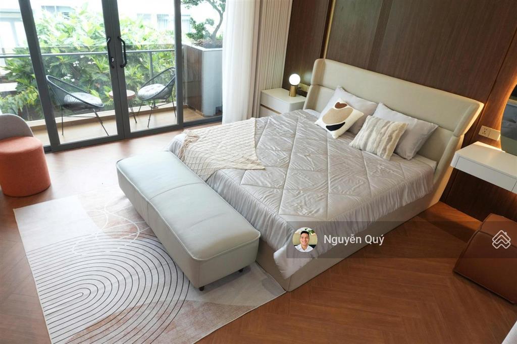 Kẹt tiền quá! bán gấp nhà phố 4 tầng, dt 5x18, có thang máy, nội thất cao cấp, khu phú mỹ quận 7