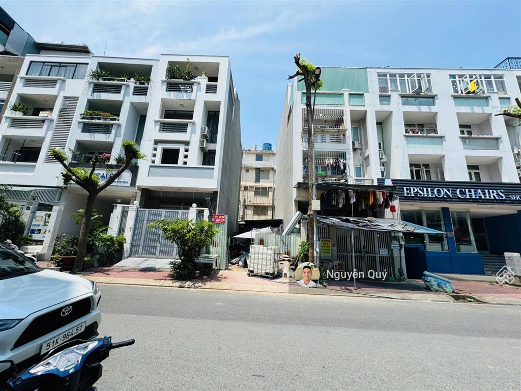 Cơ hội đầu tư ! nhà phố 5 tầng kdc kim sơn q7, dt 5x20m, tk hầm 5 lầu, có thang máy, giá 23.5tỷ