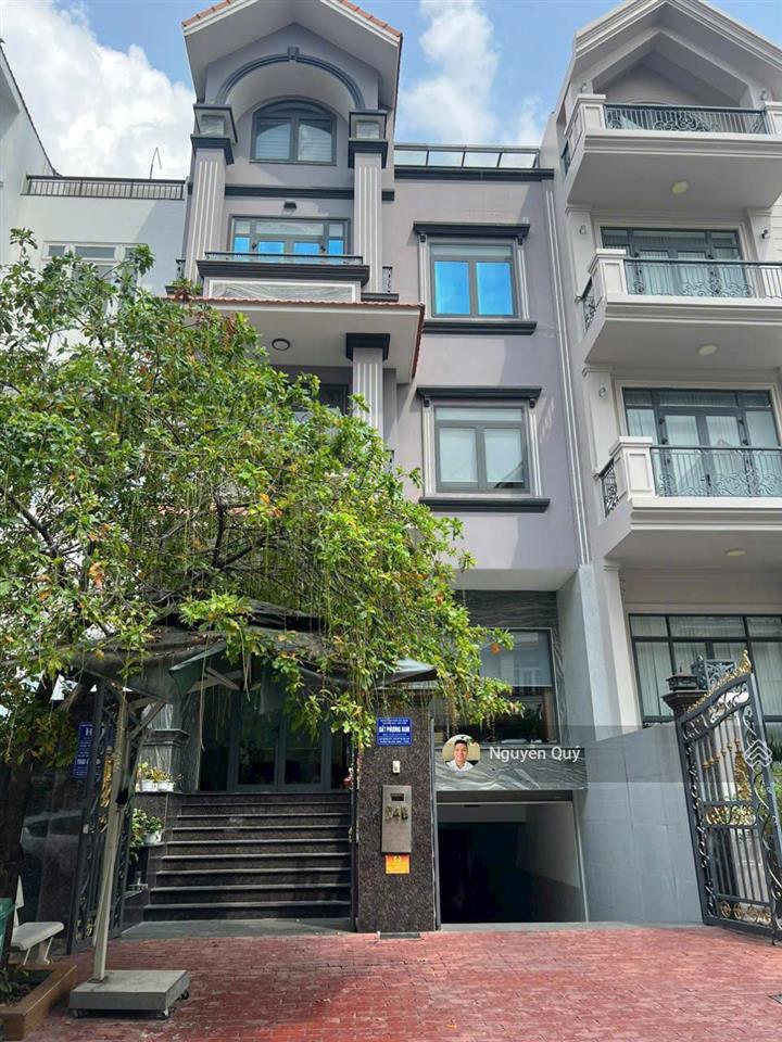 Kẹt tiền bán nhà phố  biệt thự đường nguyễn thị thập kdc him lam kênh tẻ q. 7, giá cắt lỗ 20 tỷ