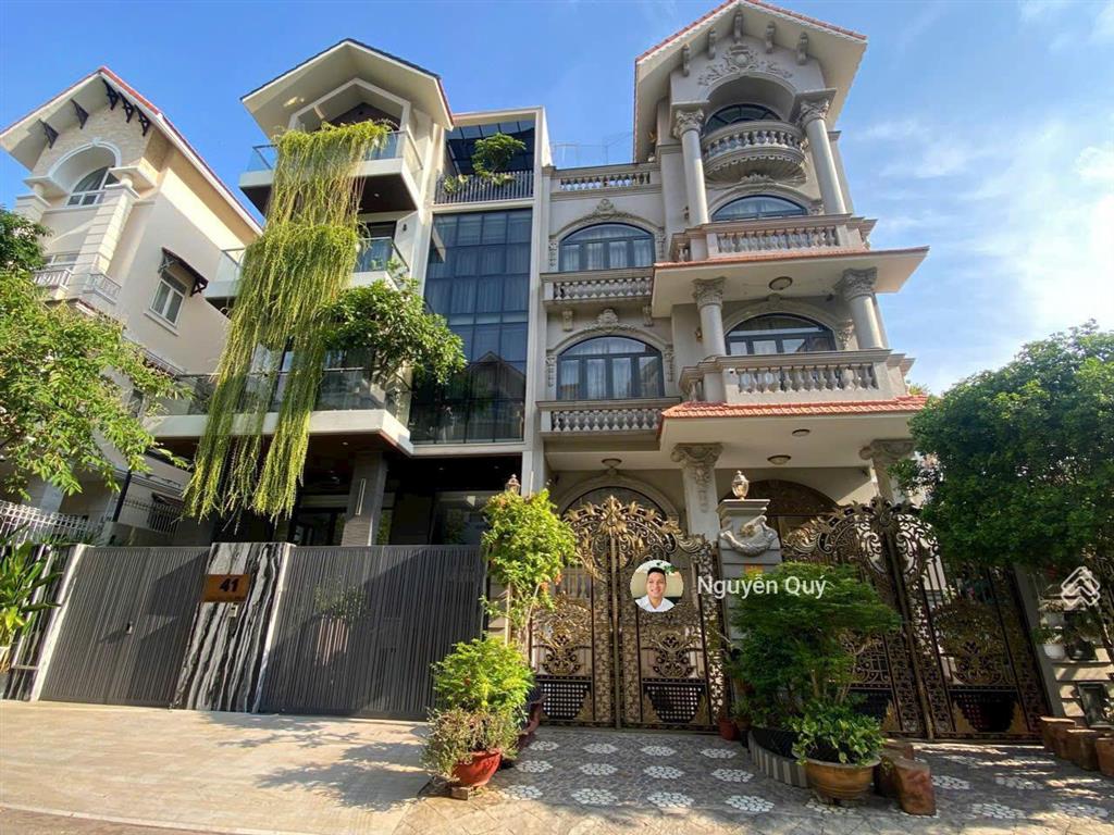 Kẹt tiền bán nhà phố  biệt thự đường nguyễn thị thập kdc him lam kênh tẻ q. 7, giá cắt lỗ 20 tỷ