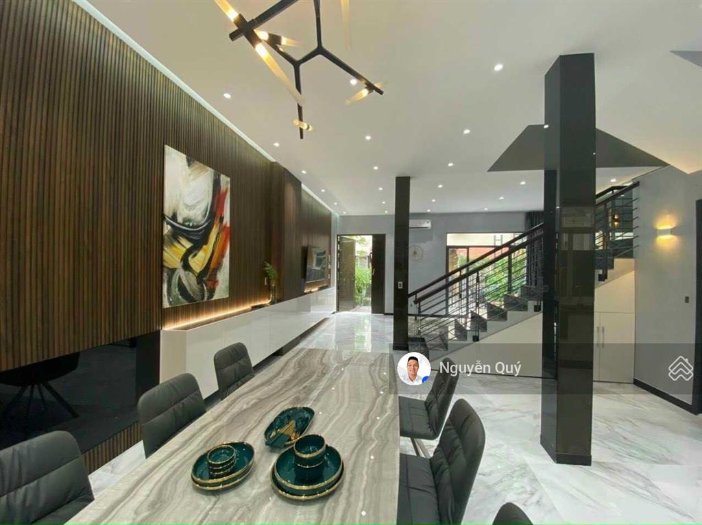 Giảm mạnh 3 tỷ bán gấp biệt thự khu hưng thái quận 7 đây là căn nhà nổi bật phú mỹ hưng