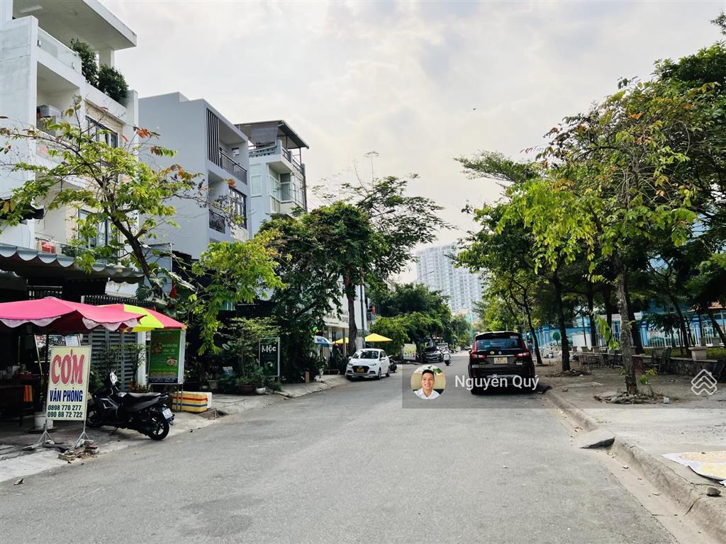 Tôi chính chủ định cư nước ngoài bán gấp nhà phố 5x18m him lam q.7, giá 19 tỷ.  0938 792 ***
