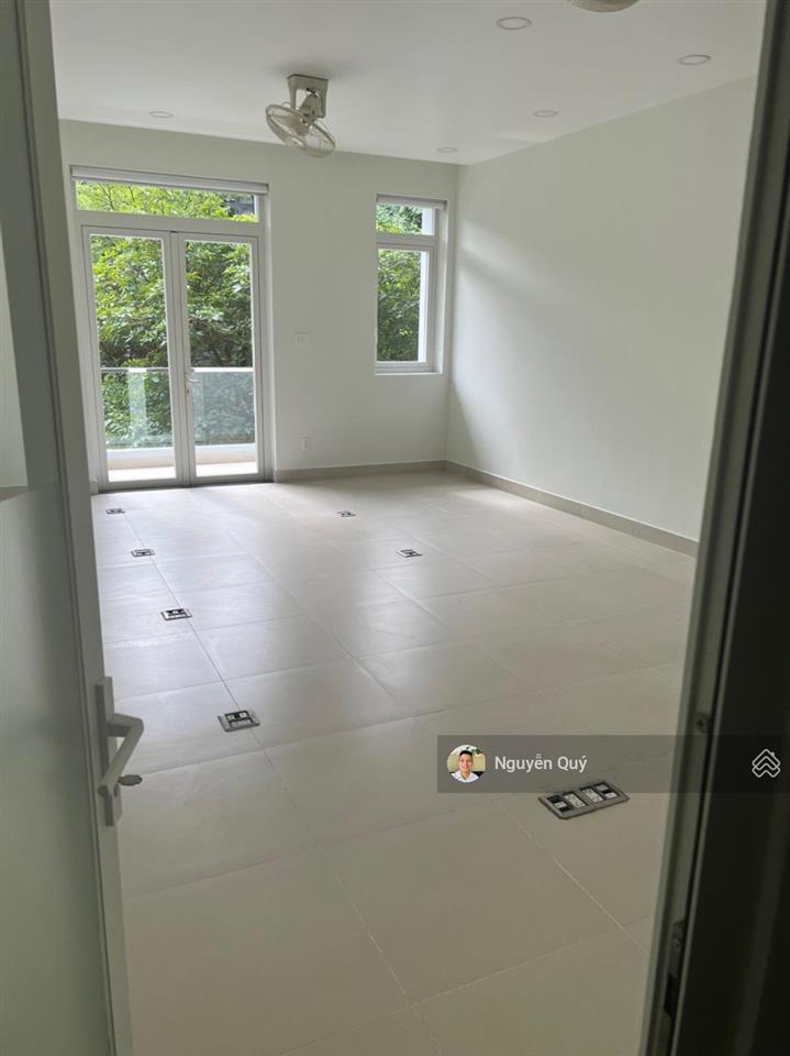 Tôi chính chủ định cư nước ngoài bán gấp nhà phố 5x18m him lam q.7, giá 19 tỷ.  0938 792 ***