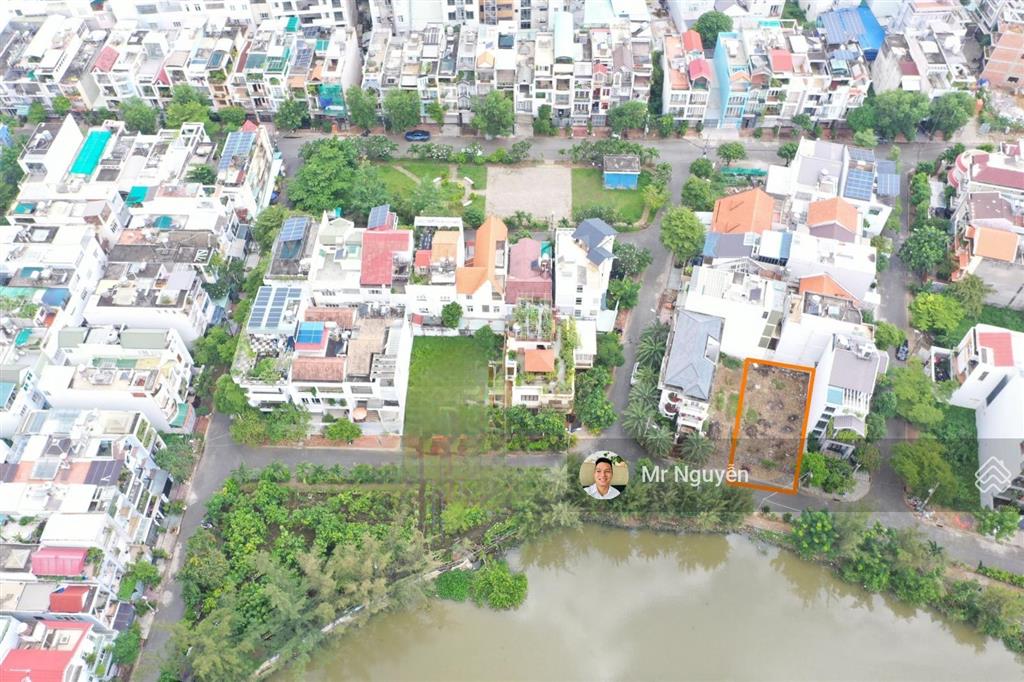 Kẹt tiền bán đất biệt thự view sông, công viên kdc nam long q7, dt 8x20m = 160m2, giá 18 tỷ