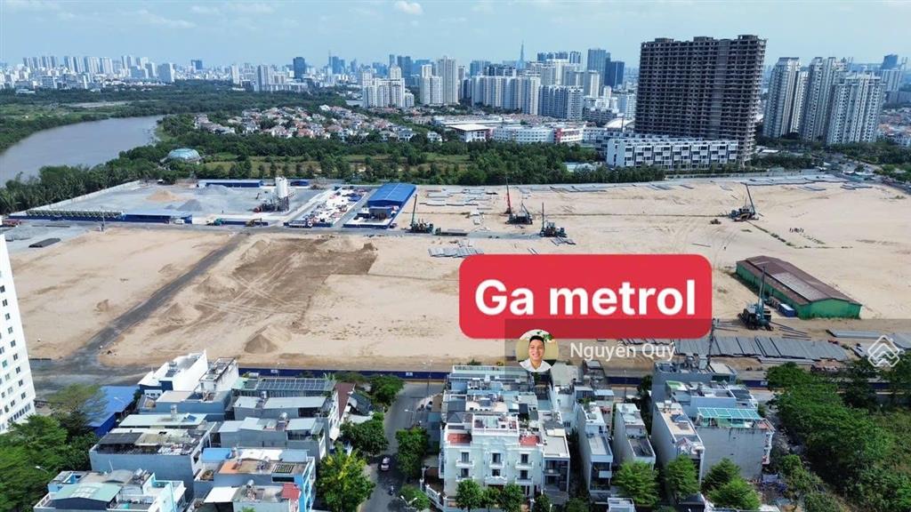 Kẹt tiền bán đất đường 20m, dt 12x20m (240m2) kdc ciq4, chợ lớn, giá 26 tỷ, ngay ga metro tân mỹ