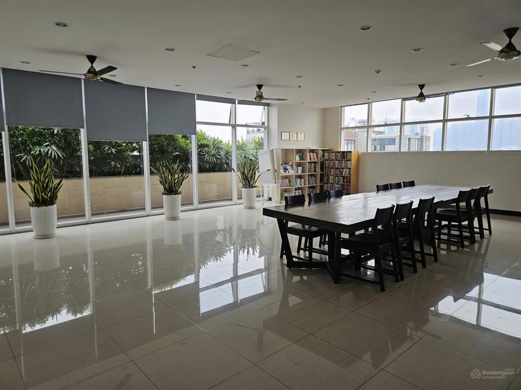 Chính chủ bán căn hộ tropic garden block a, 82.43m2, 2pn 2wc, căn góc, nt đẹp,, 7.25t. 0973 282 ***