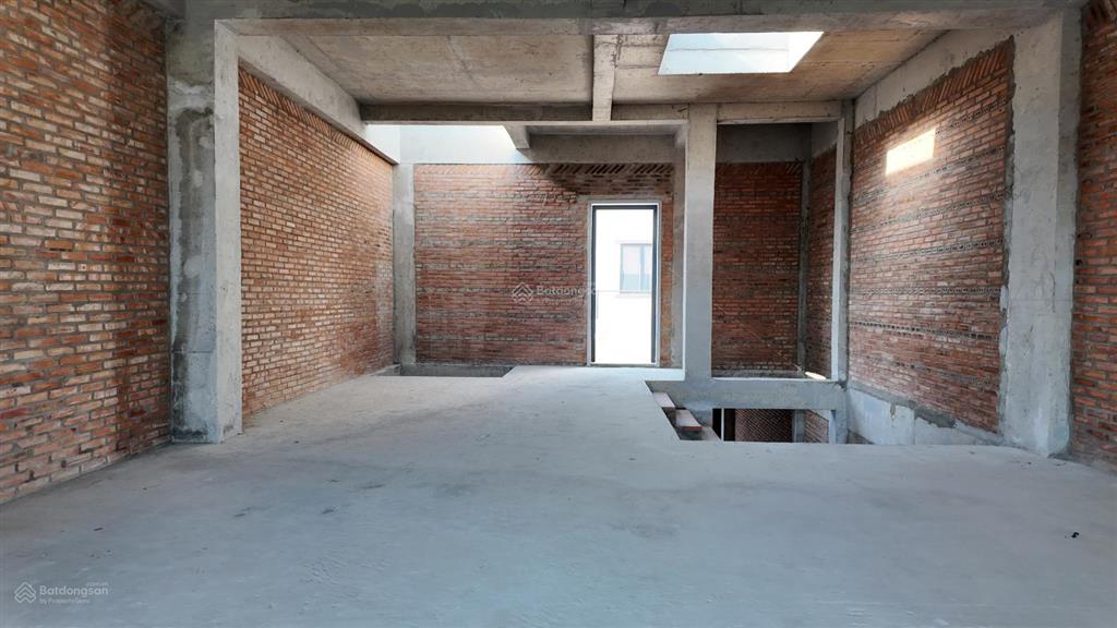 Nhà phố t&t long hậu giá cực tốt. 6x18m  vài bước là ra công viên, đường lớn, thoáng mát  5.3 tỷ