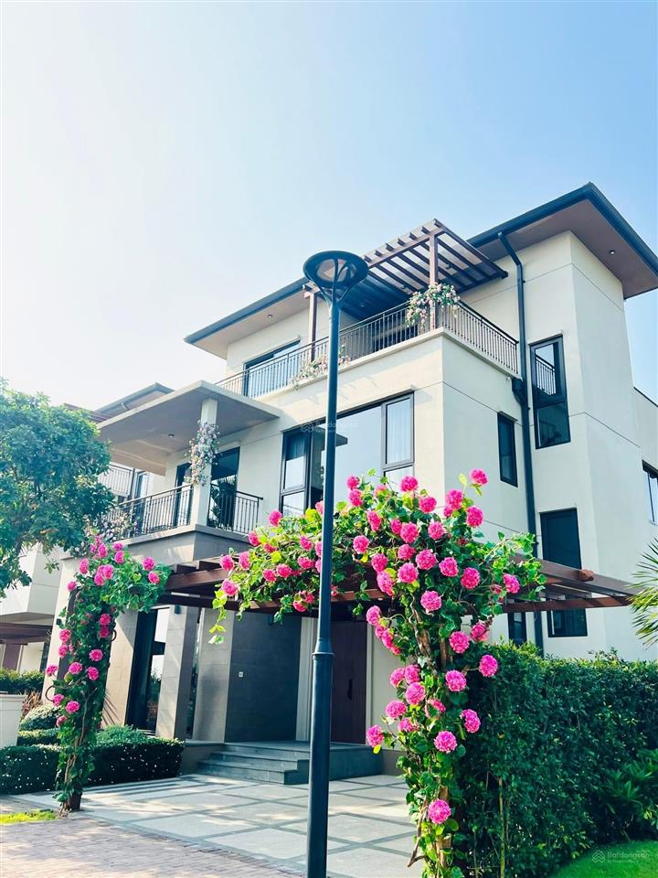 Nổi bật waterpoint biệt thự the pearl trực diện kênh đào chỉ 12,x tỷ. dt 273m2, 8/2027 nhận nhà