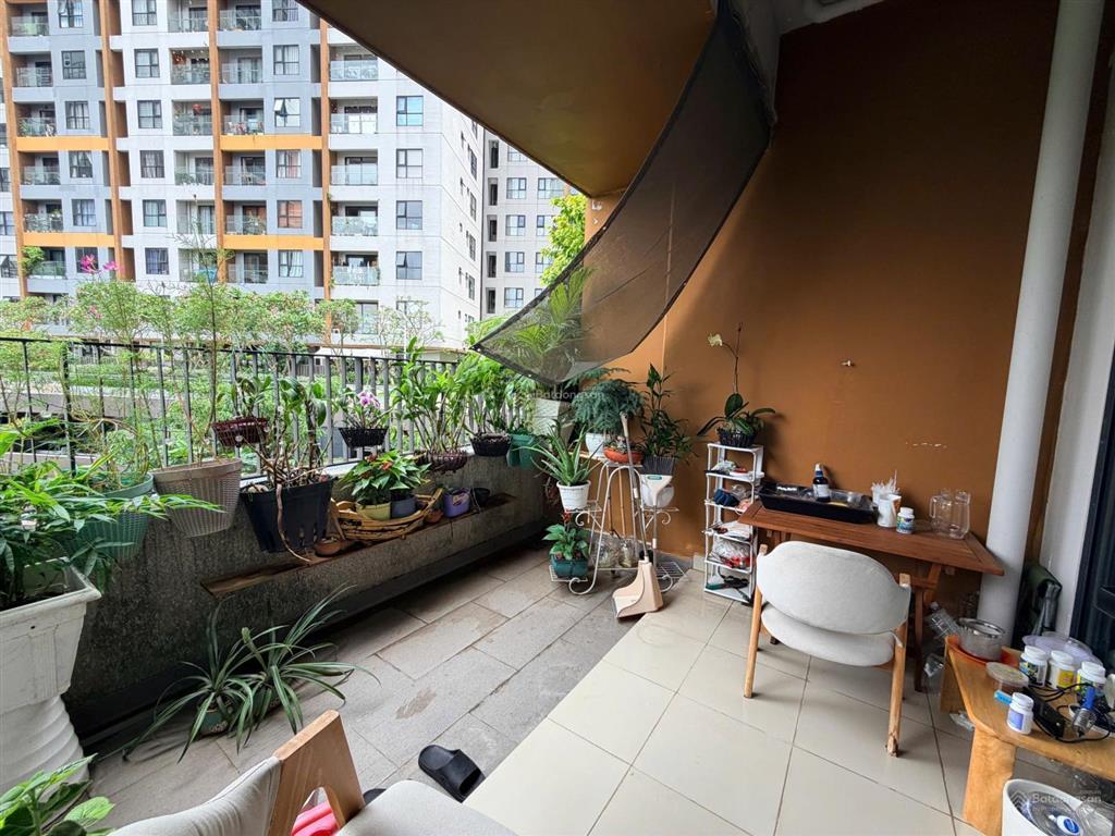 Cho thuê sân vườn 2pn 2wc  72m2 + 18m2 sân vườn. có nội thất. 12,5 triệu/tháng. 0904 055 ***