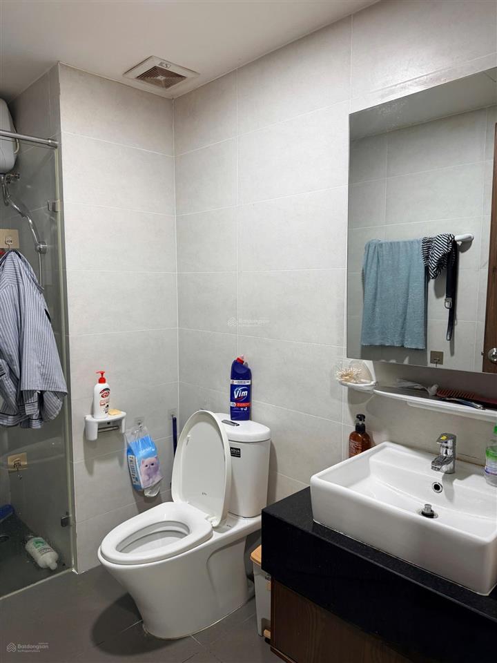 Cho thuê sân vườn 2pn 2wc  72m2 + 18m2 sân vườn. có nội thất. 12,5 triệu/tháng. 0904 055 ***