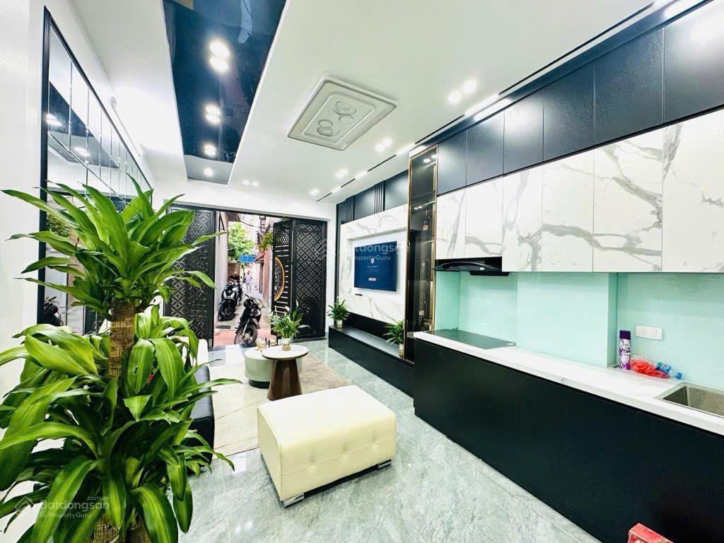 Nhà riêng yên hòa  40m2  5 tầng  ngõ thông, tài chính 10,x tỷ