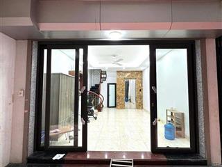 Hiếm nhà võ chí công 35m2 6 tầng thang máy 3pn gần hồ tây