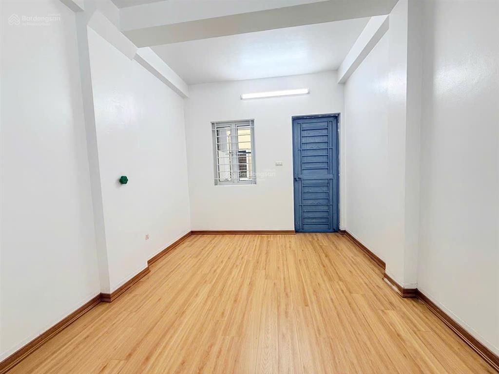 Nhà đẹp  trần thái tông  cầu giấy  6 tầng mới  ngõ nông  full nội thất  35m2  chỉ 10 tỷ
