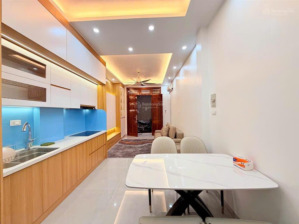 Nhà đẹp  trần thái tông  cầu giấy  6 tầng mới  ngõ nông  full nội thất  35m2  chỉ 10 tỷ