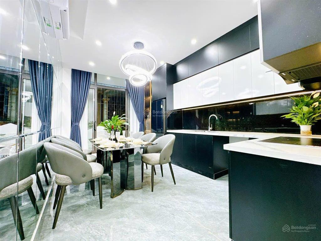 Nhà phân lô  trần duy hưng  50m2  6 tầng  thang máy  full nội thất mới  ô tô 15m  10,x tỷ