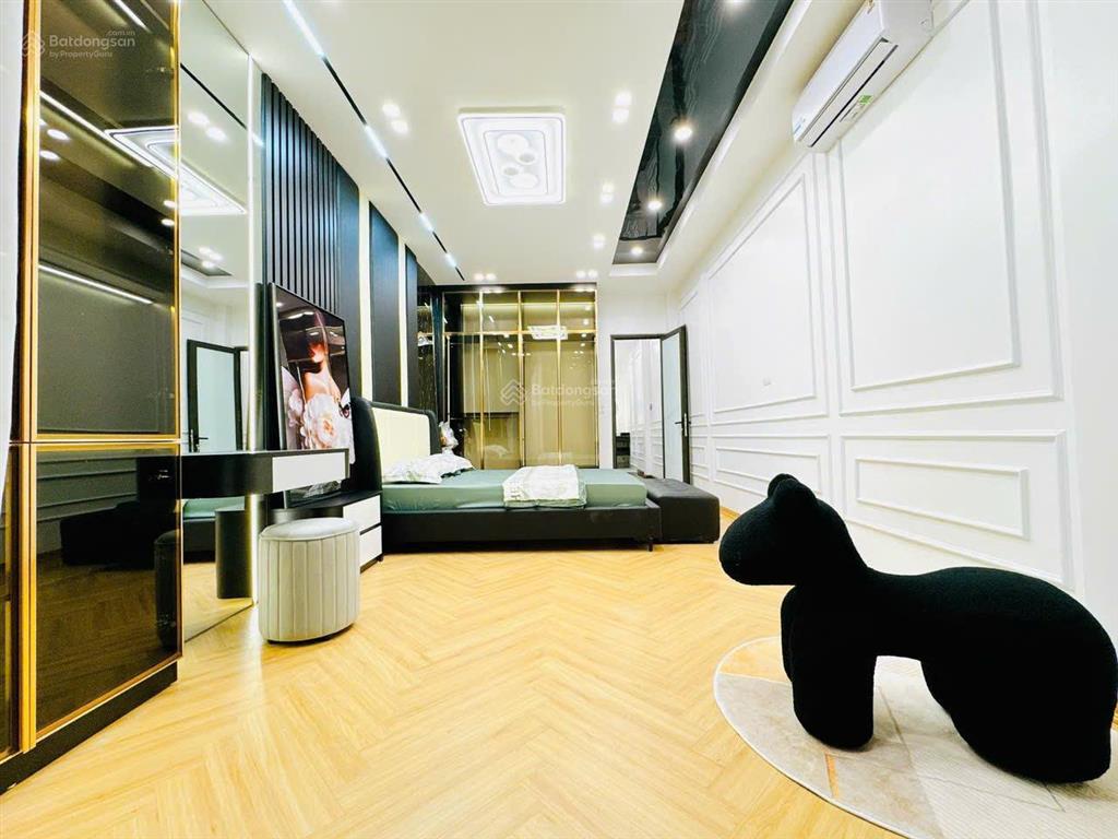 Nhà phân lô  trần duy hưng  50m2  6 tầng  thang máy  full nội thất mới  ô tô 15m  10,x tỷ