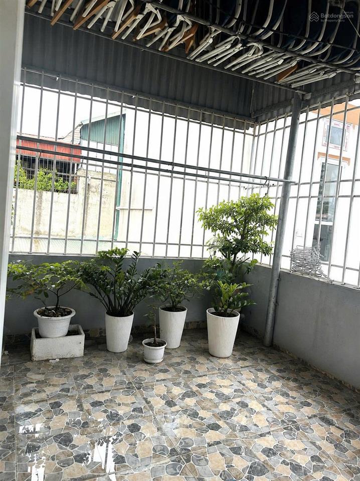 Nhà riêng phố hoa bằng  cầu giấy  35m2  5 tầng  4pn  4wc  tài chỉnh 7 tỷ