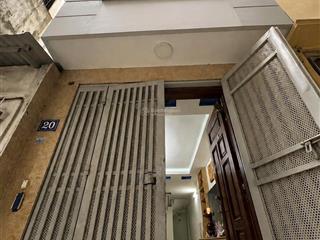 Nhà riêng phố hoa bằng  cầu giấy  35m2  5 tầng  4pn  4wc  tài chỉnh 7 tỷ