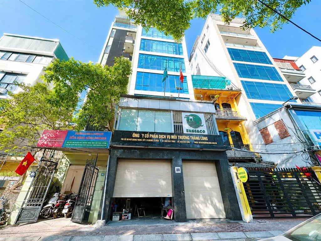 Văn phòng đẹp  hoàng quốc việt  35m2  mặt đường lớn 4 làn xe  oto tránh thoải mái  nhỉnh 12tr