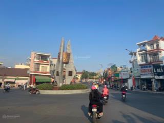 Chủ cần tiền bán gấp lô góc gần đường 32m giá 2tỷ289/260,7m2 p.long nguyên, tphcm, ngay kcn, số sẵn