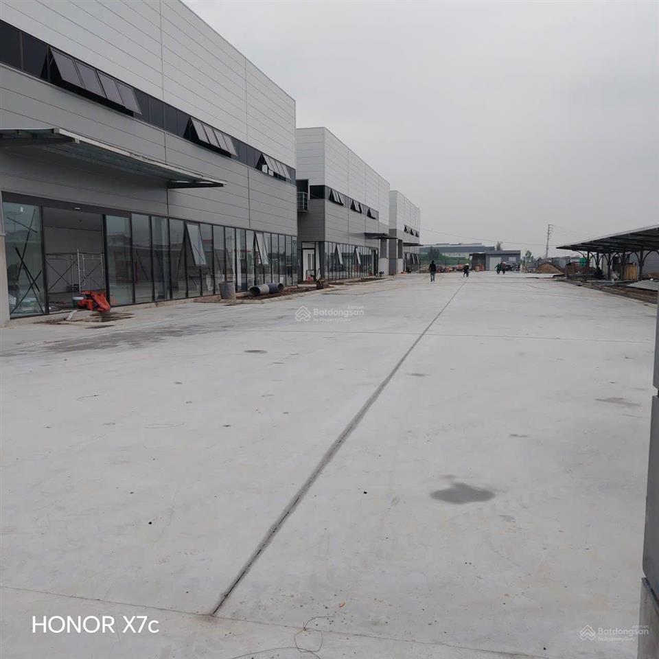 Cho thuê kho xưởng cty dcn lô 3 kcn khánh phú, tp ninh bình dt 13.000m2, có thể chia nhỏ từ 2000m2