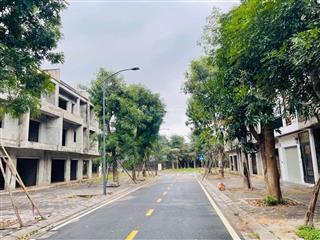 Cần bán căn liền kề vạn tuế ở ecopark dt 100m2, hướng nam, xây 4 tầng, thô, giá chỉ 17 tỷ.