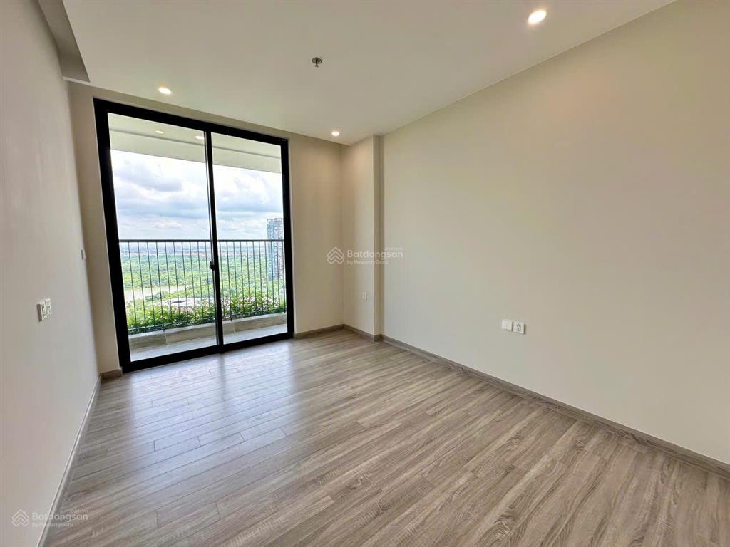 Bán nhanh vì vay lãi bank cao căn 74m2 5.7 tỷ ở sky forest ecopark tầng trung