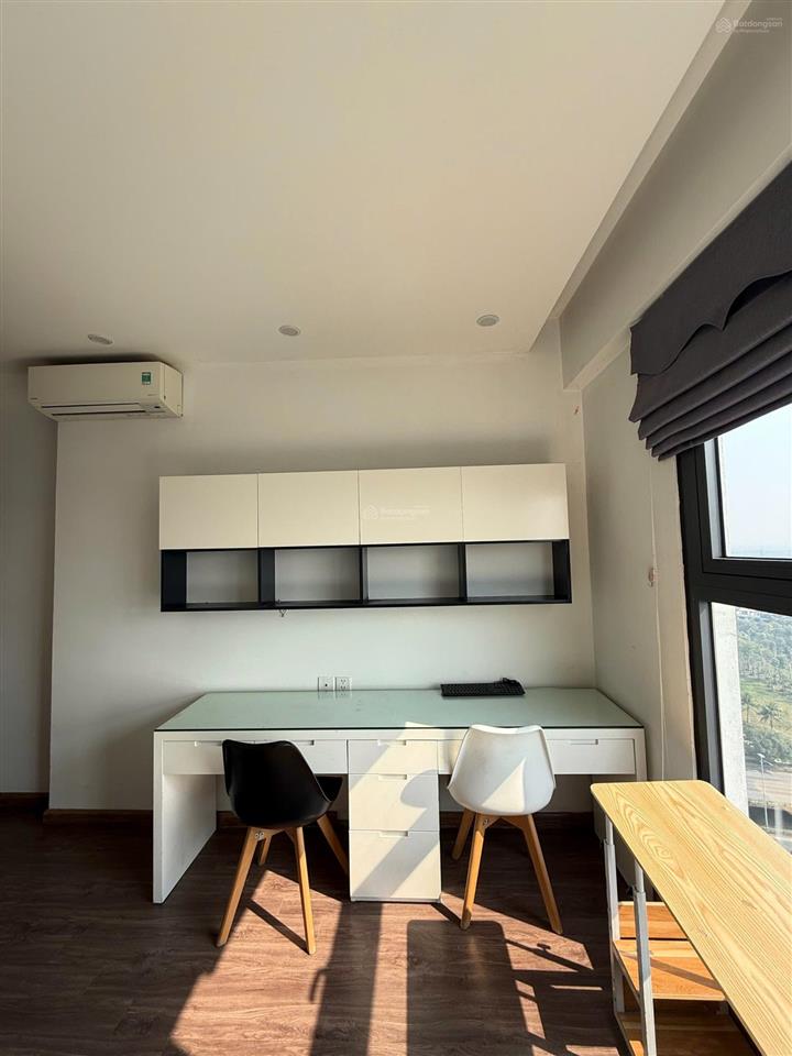 Chính chủ gửi bán căn siêu hiếm 79m ban công rộng ban công đông nam aquabay giá tốt . 0938 905 ***