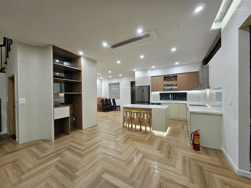 Chính chủ gửi bán căn biệt thự parkriver diện tích 252m siêu đẹp giá tốt tại ecopark. 0973 097 ***