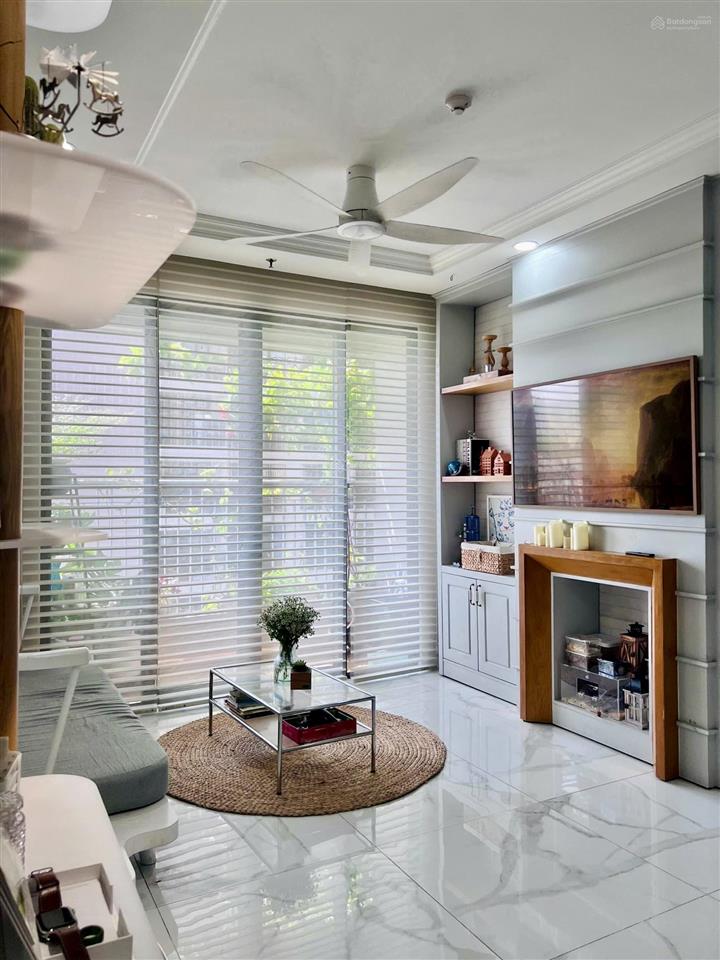 Bán nhanh ch opal boulevard 3,5 tỷ, 71.6m2 có sổ bao thuế phí