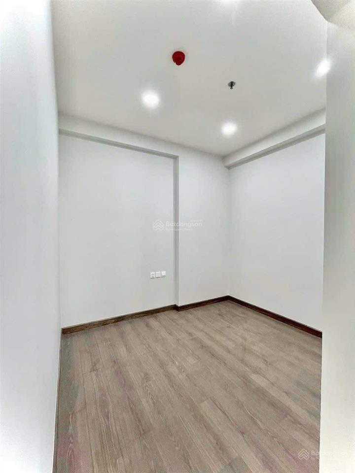 Bán cc ht pearl, 3 tỷ, 73m2, 2pn, đầy đủ nội thất có sổ nhà mới