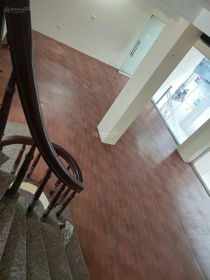 Chính chủ cho thuê gấp cả nhà 6 tầng giá rẻ ngay 422 hồ tùng mậu dt 65m2/tầng