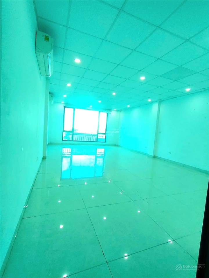 Cần cho thuê gấp mặt bằng kinh doanh văn phòng tầng 1,2,3,4,5 ngay số 9m nguyễn xiển dt 100m2/sàn