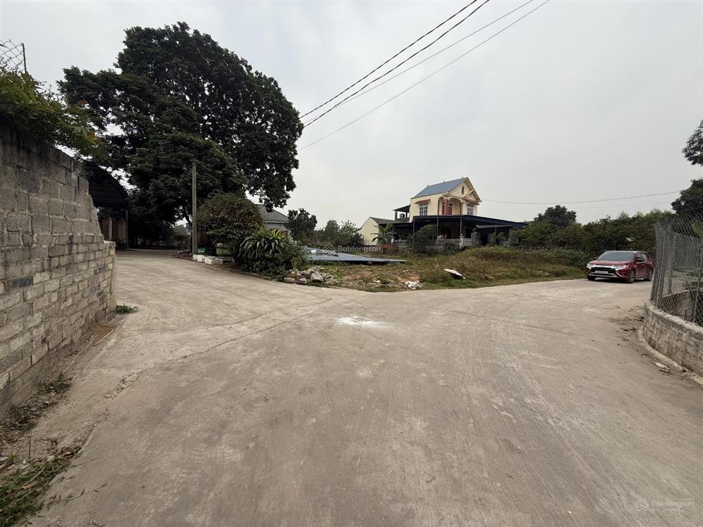 Bán gấp 630m2 300tc tại bá xuyên sông công thái nguyên.giáp ksc sc2 đường xe công vào được