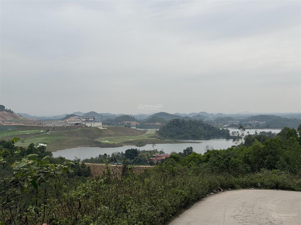 Bán gấp 2100m2, 800m2 tc, giáp sân gôn hồ suối lạnh, xã thành công, phổ yên, thái nguyên